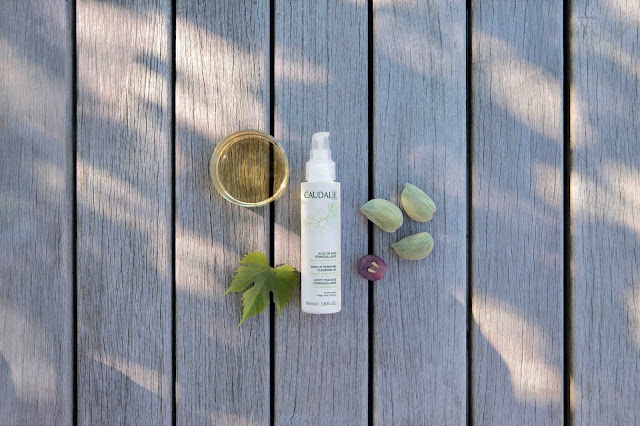 resenha demaquilante caudalie novidade